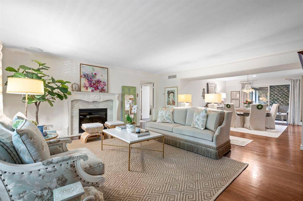 Dallas, TX 75225,6315 Bandera Avenue #C