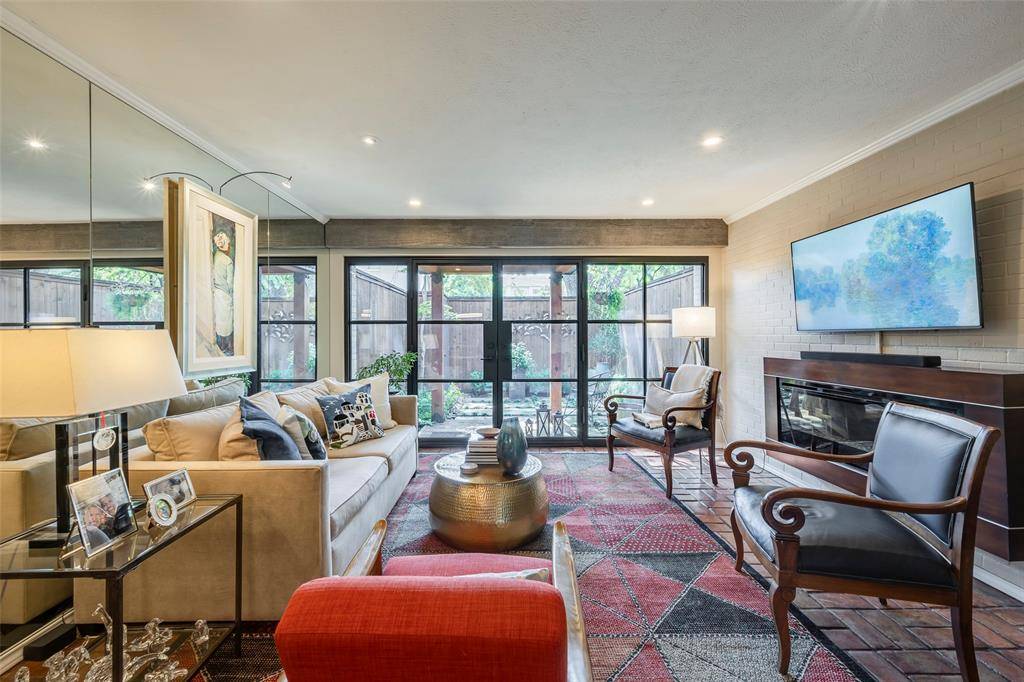 Dallas, TX 75219,3631 Hawthorne Avenue