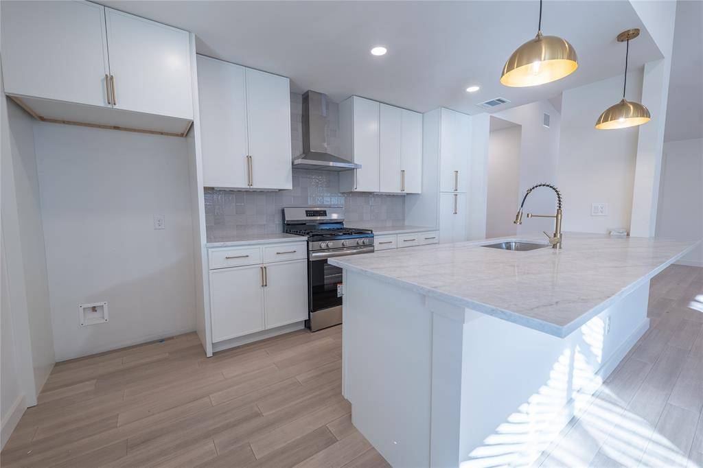 Dallas, TX 75229,2958 Talisman Drive