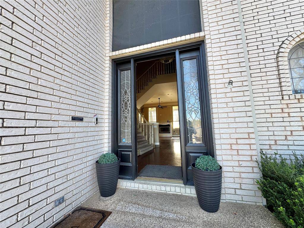 Arlington, TX 76006,2717 Laurel Valley Lane