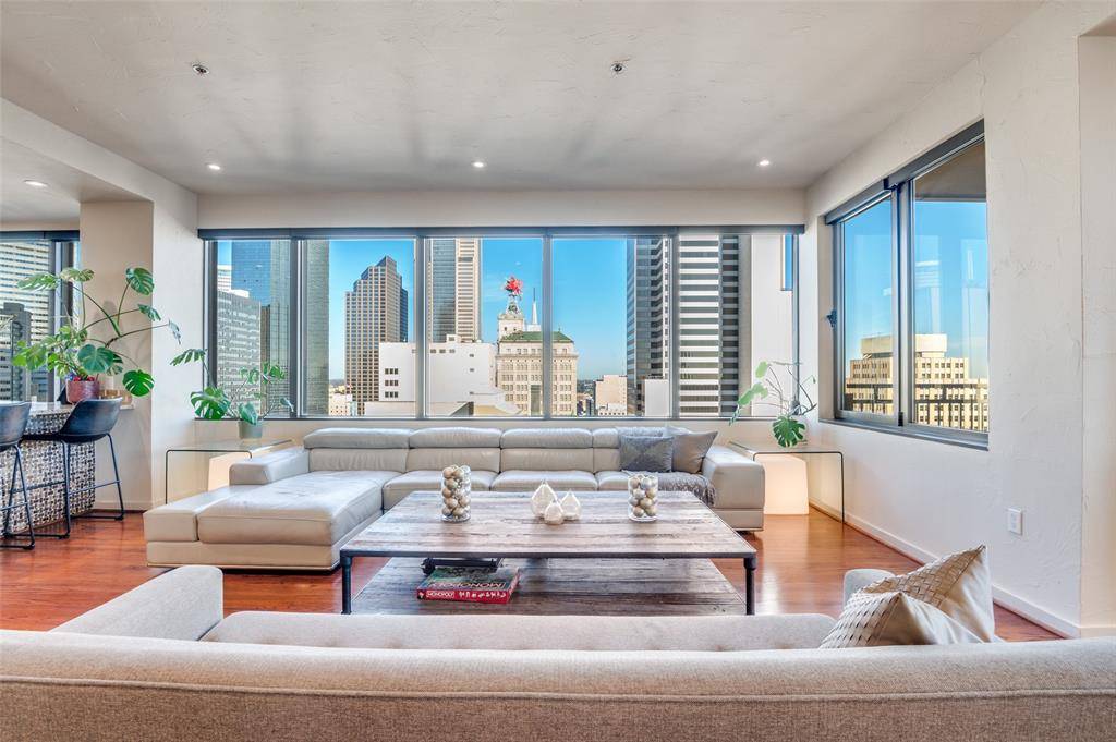 Dallas, TX 75202,1200 Main Street #2412