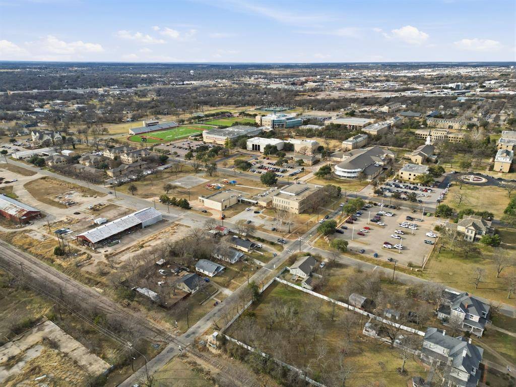 Sherman, TX 75090,514 N Lee Avenue