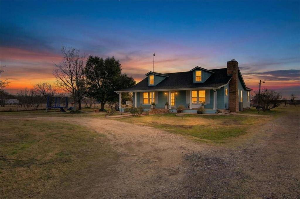 Elm Mott, TX 76640,278 Leuschner Road