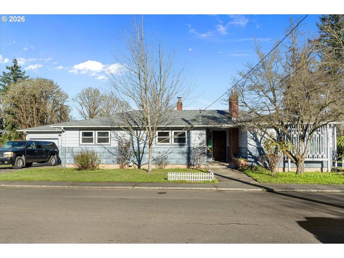 Sweet Home, OR 97386,760 SE BIRCH ST