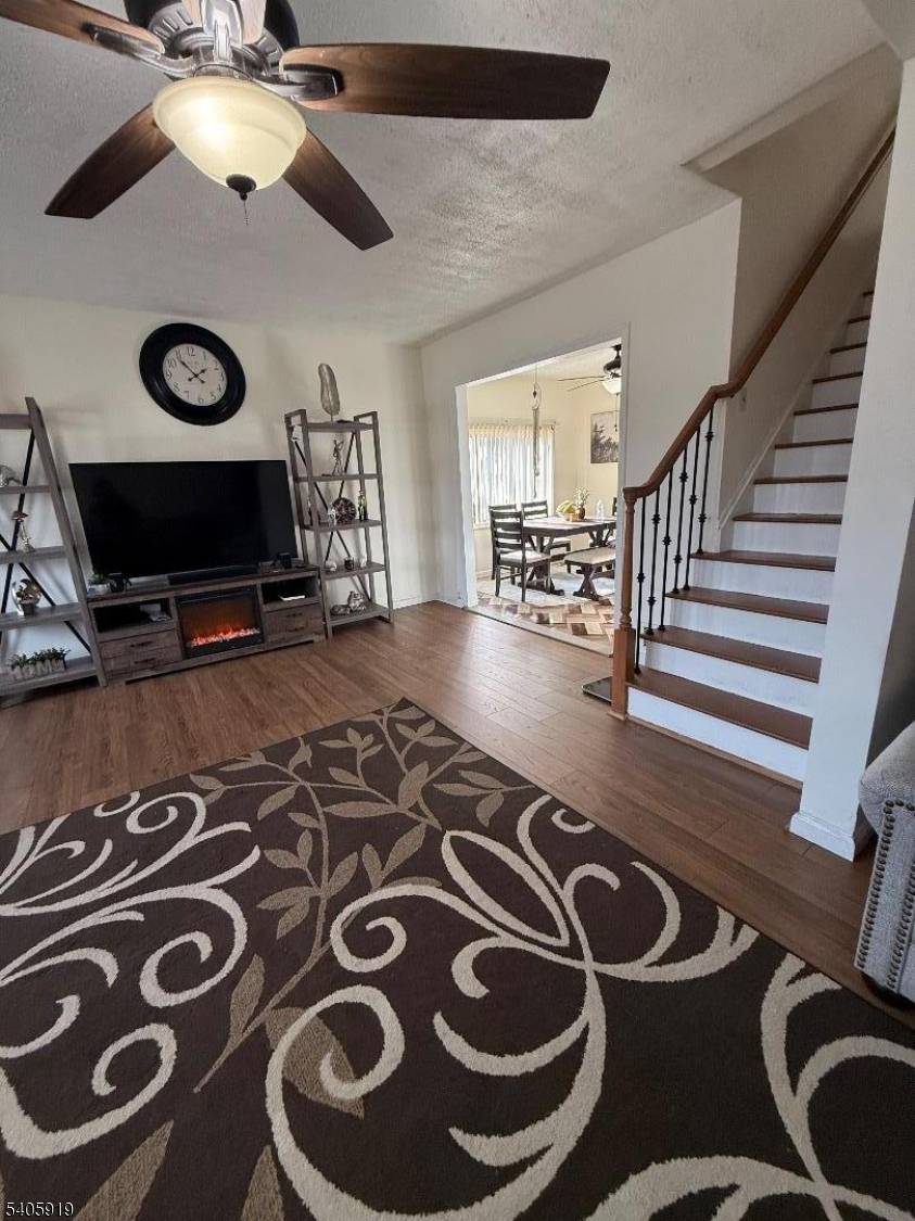 Woodbridge Twp., NJ 07001,33 W Park Ave