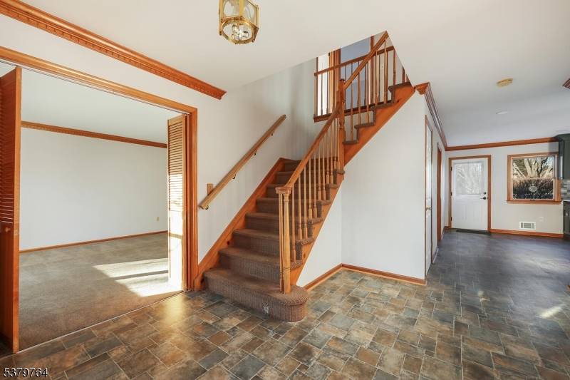 Hillsborough Twp., NJ 08844,99 Beechwood Cir