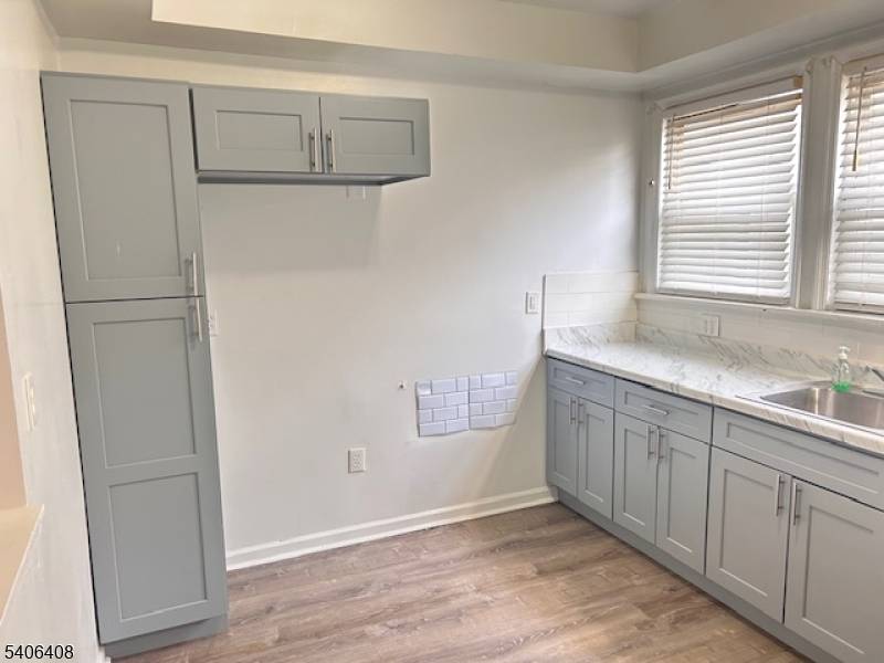 Newark City, NJ 07112,185 Goldsmith Ave