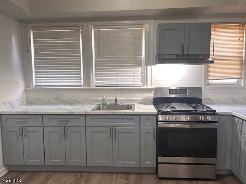 Newark City, NJ 07112,185 Goldsmith Ave