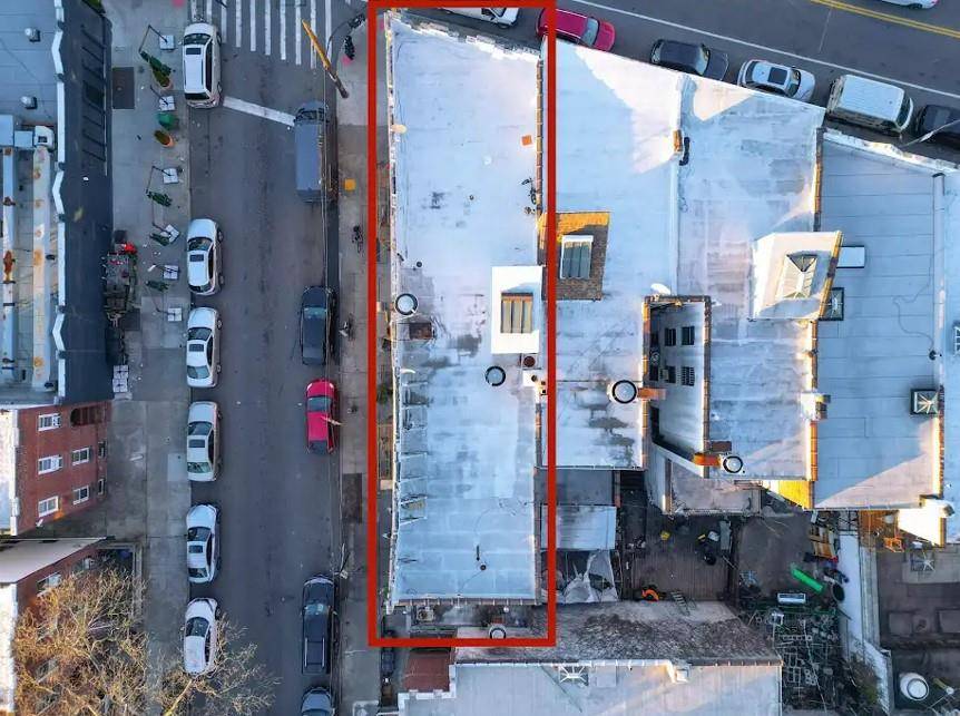 Brooklyn, NY 11223,284 Kings HWY