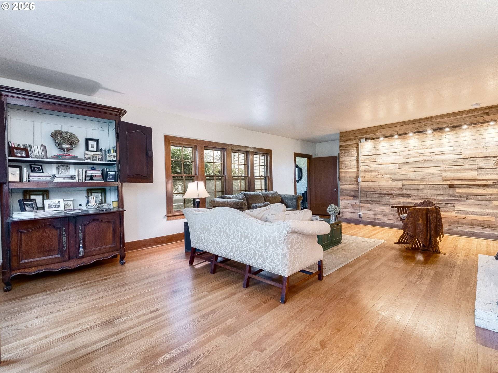 Mc Minnville, OR 97128,1036 NE COWLS ST