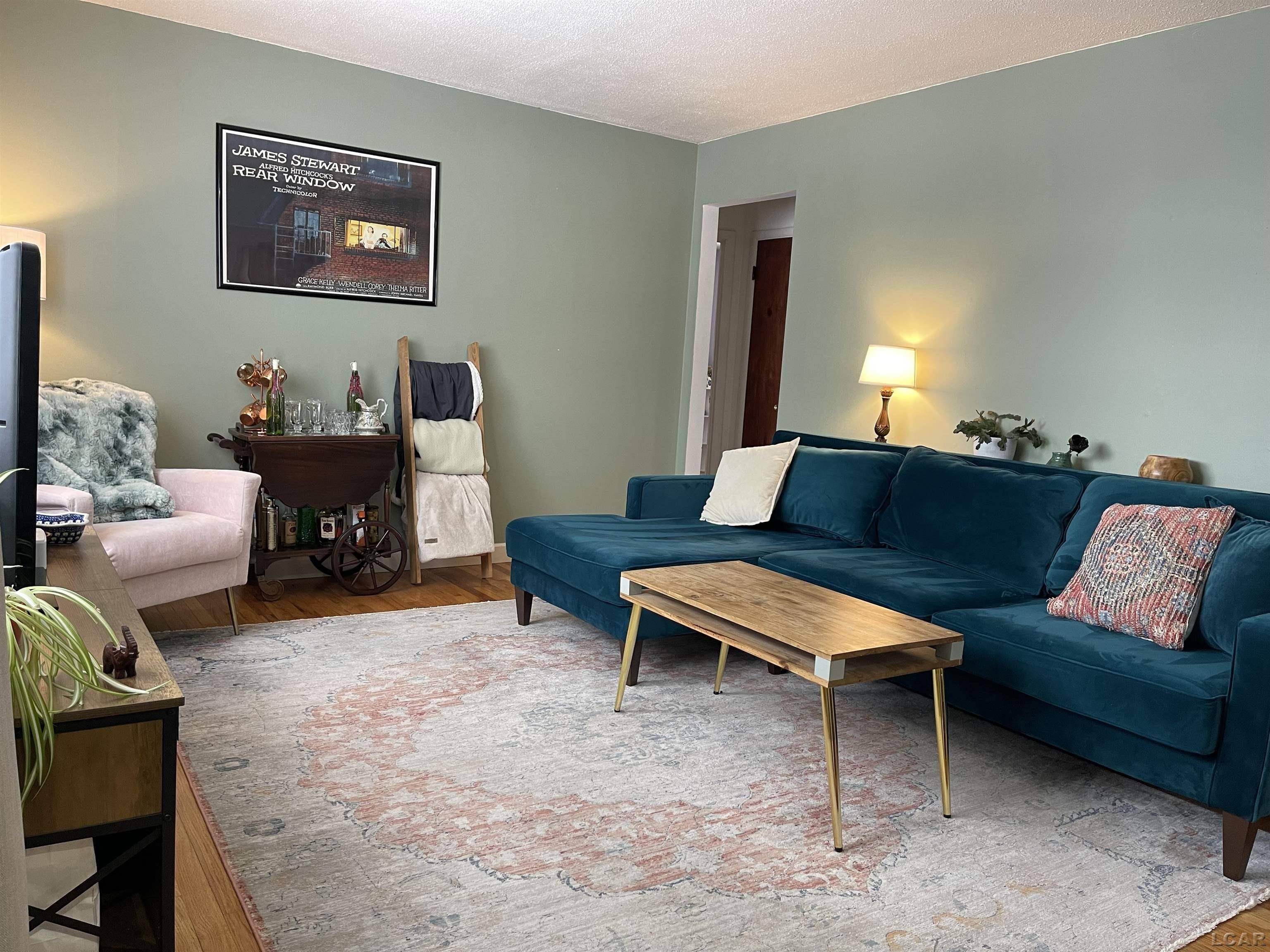 Saline, MI 48176,372 Highland DR