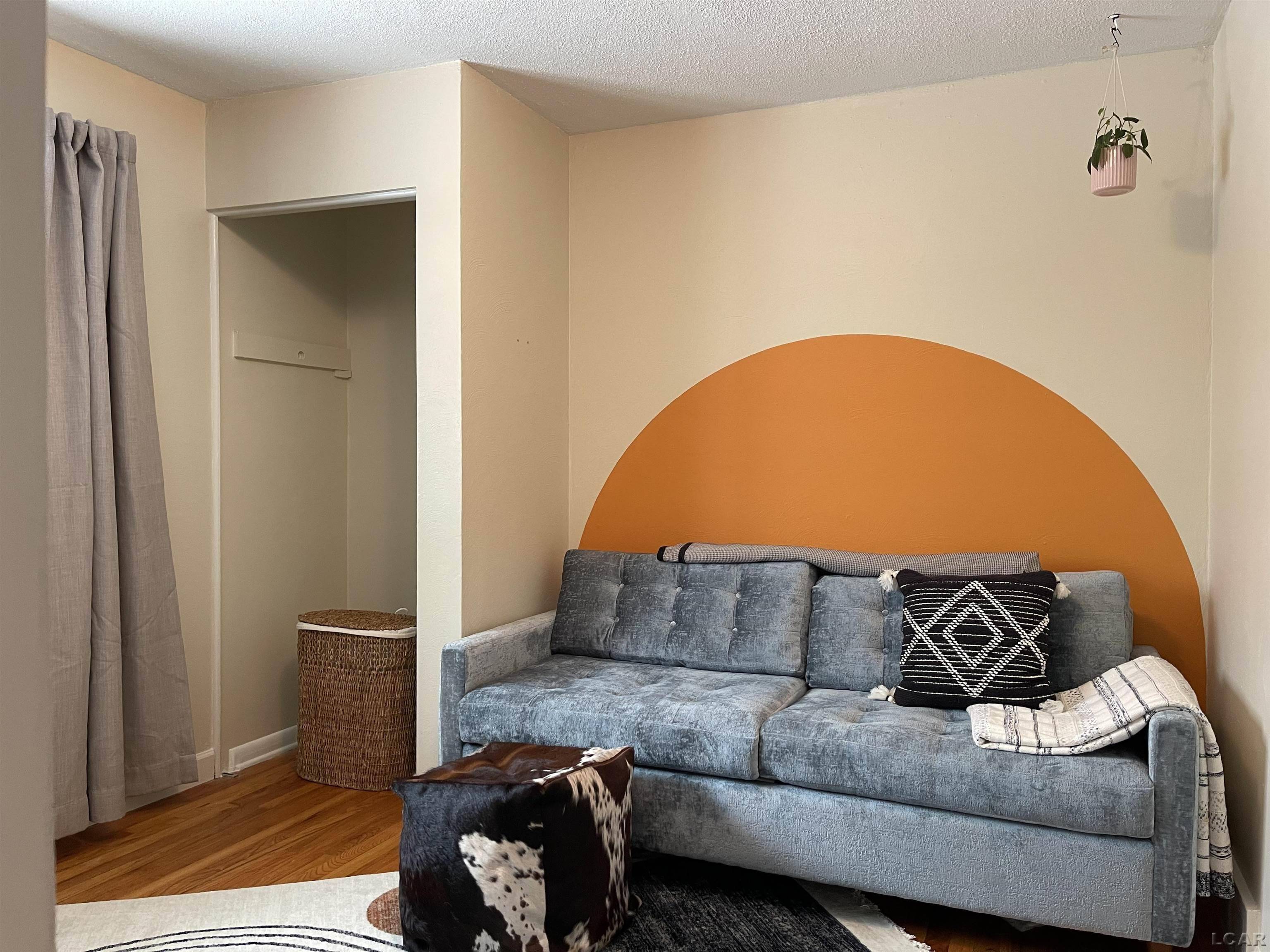 Saline, MI 48176,372 Highland DR