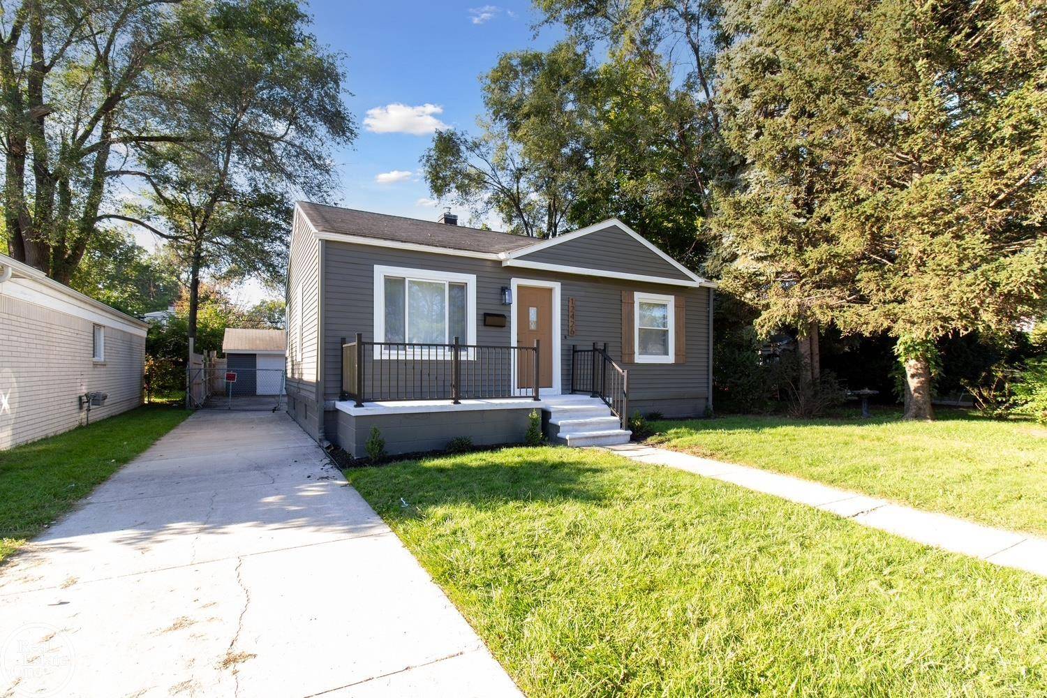 Warren, MI 48089,12426 SIDONIE AVE