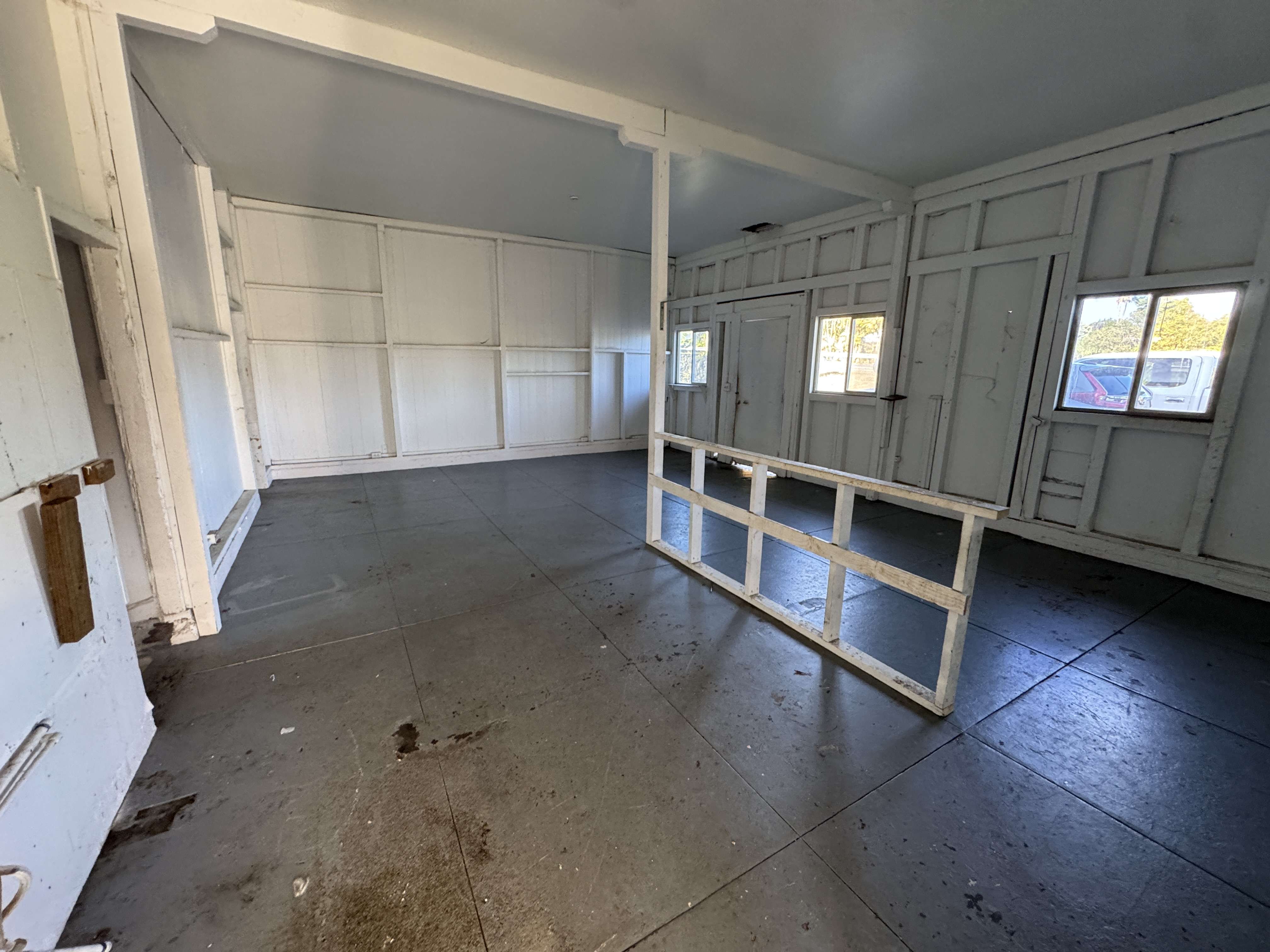 Mountain View, HI 96771,18-1253 VOLCANO RD