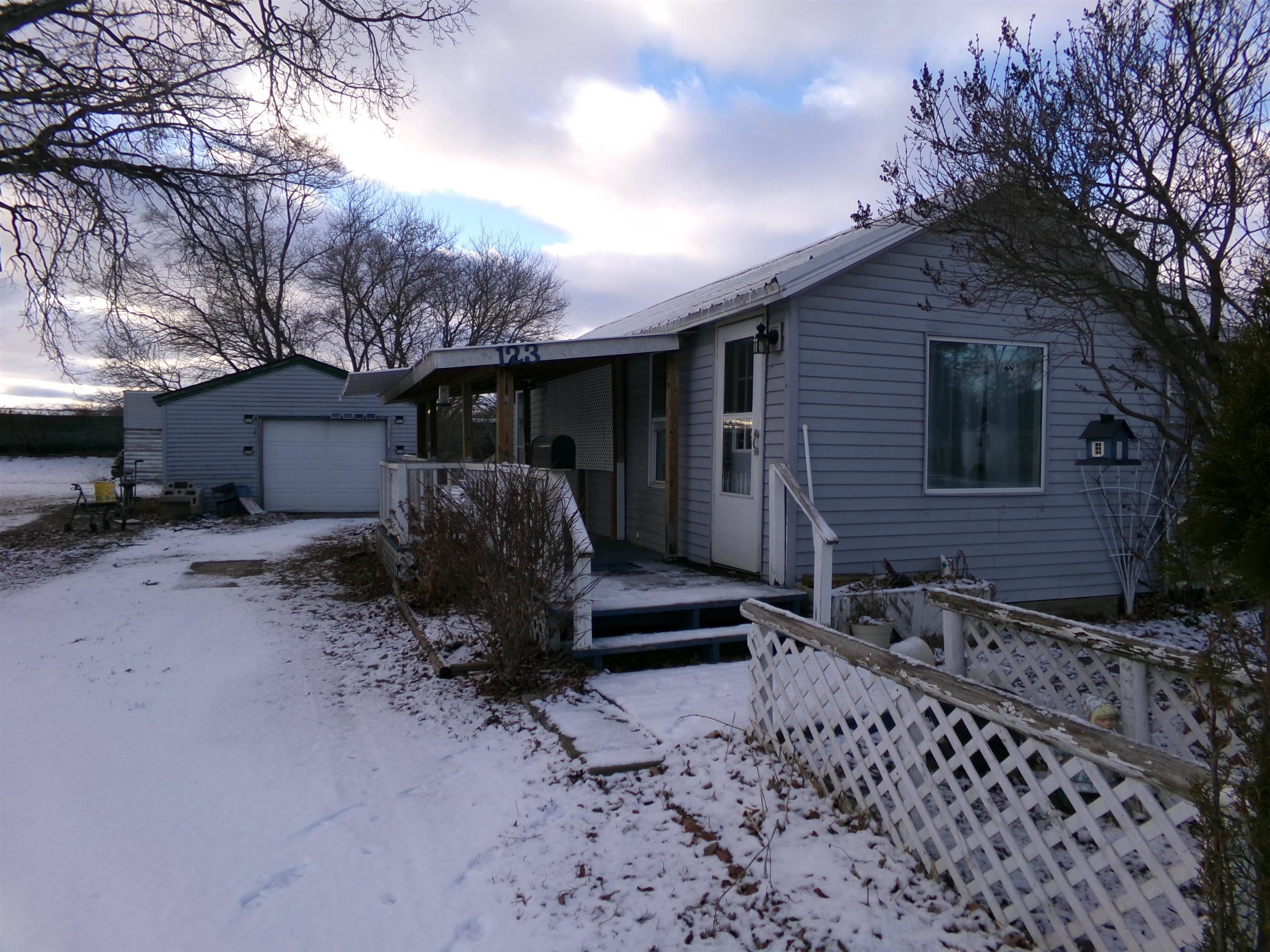 Saint Louis, MI 48880,123 N Watson ST