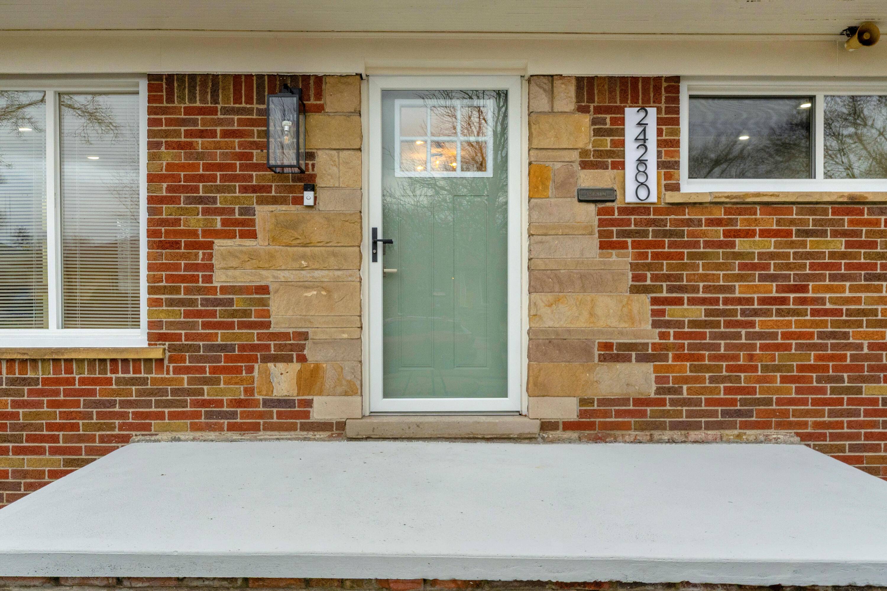 Oak Park, MI 48237,24280 Moritz ST