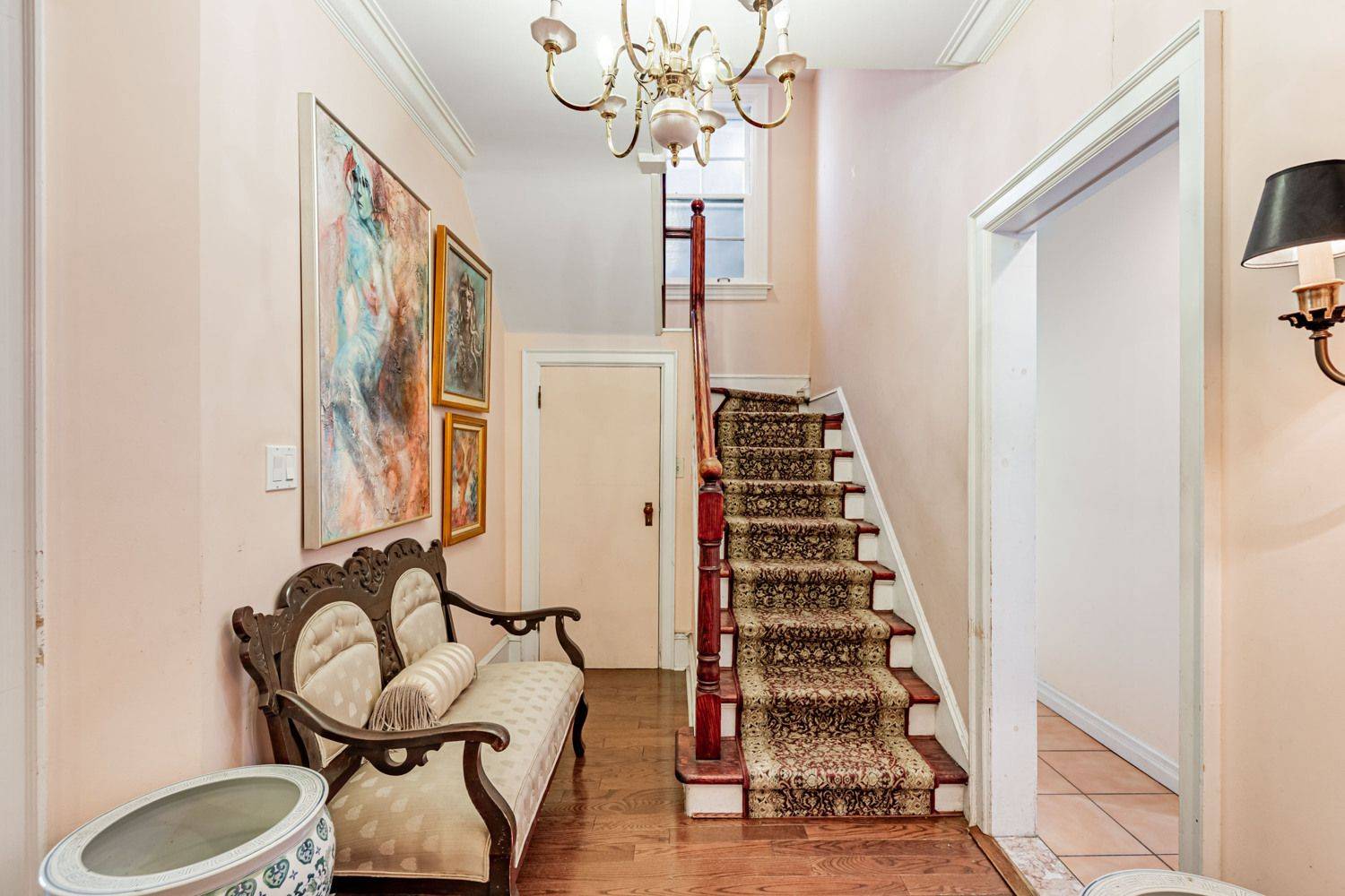 Toronto C02, ON M4V 2G6,38 Foxbar RD