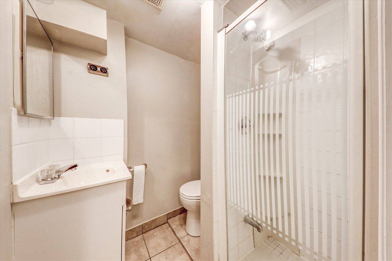 Toronto E08, ON M1M 1Y9,191 Phyllis AVE