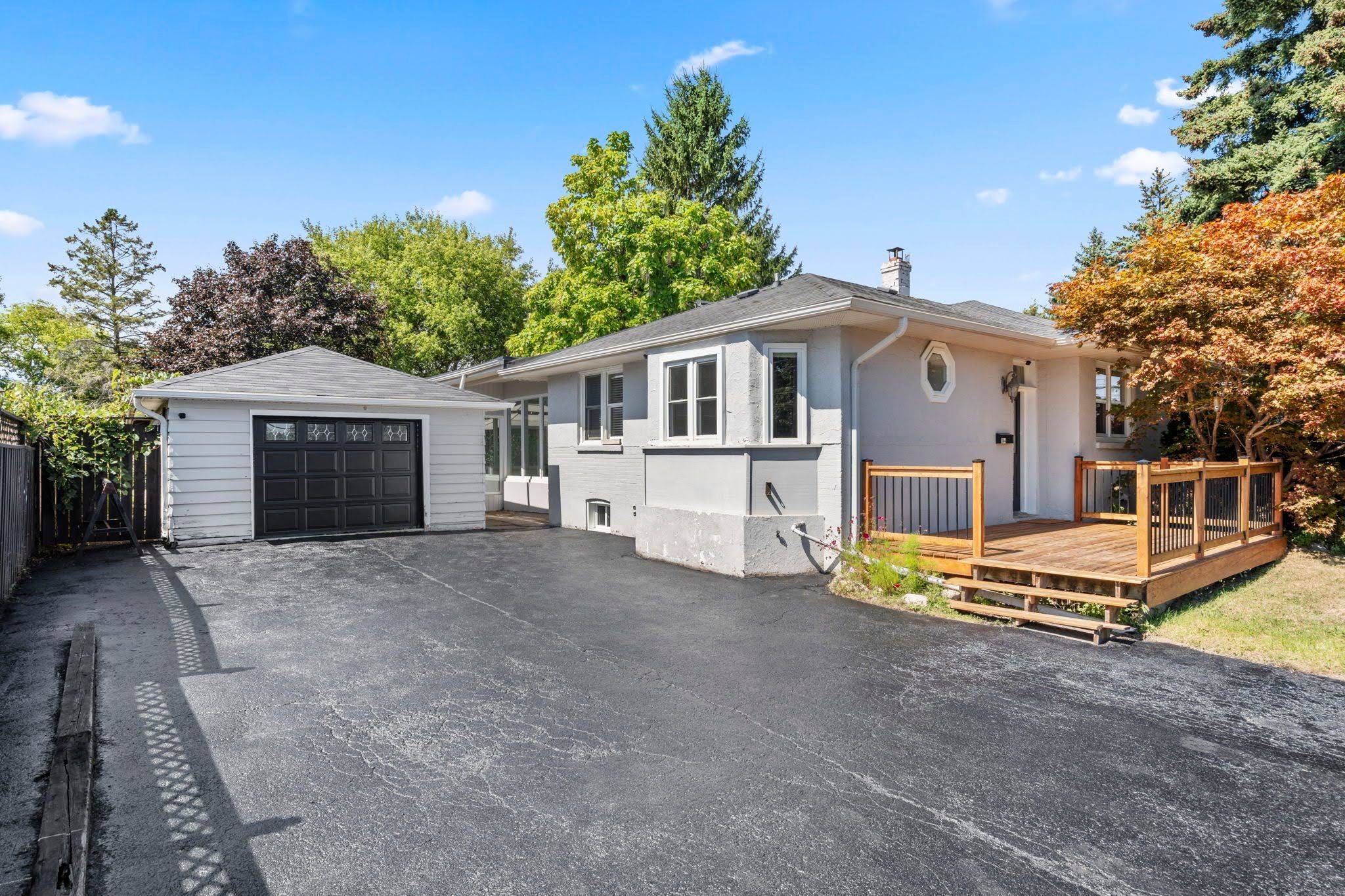 Whitby, ON L1N 3R2,144 Thickson RD N #Bsmt