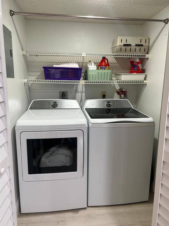 Weston, FL 33326,16325 Golf Club Rd #109