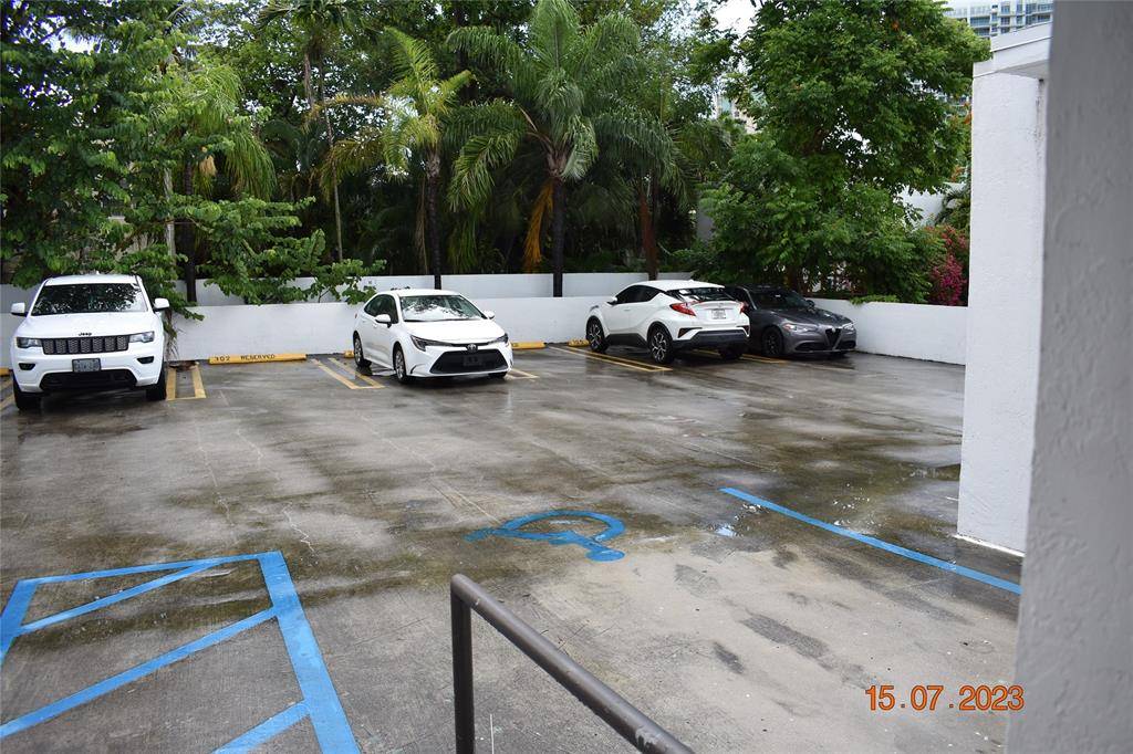 Miami, FL 33133,3051 SW 27th Ave #204