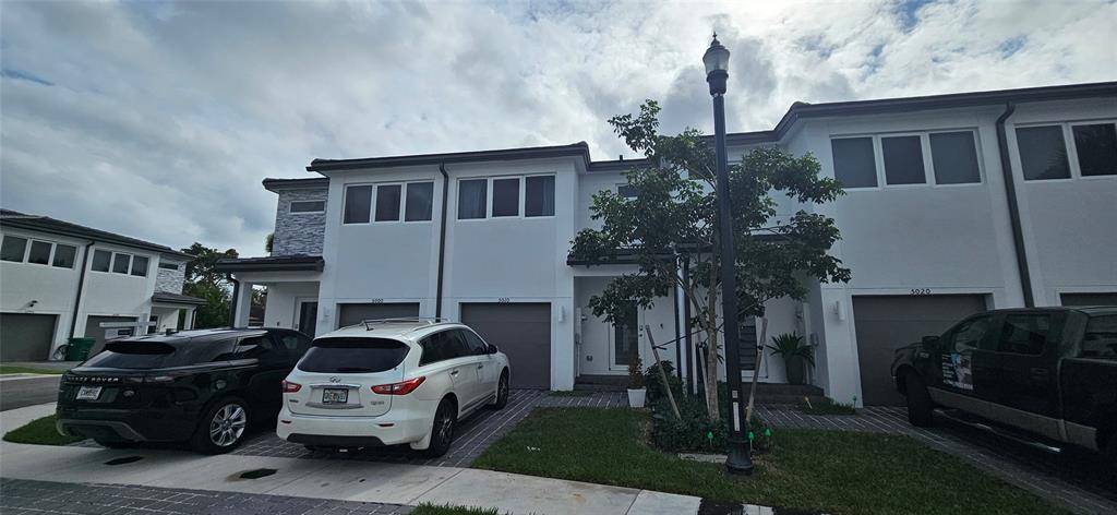 West Park, FL 33023,5010 SW 37th St #5010