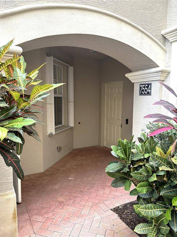Stuart, FL 34997,7554 SW Herrington Ln #87
