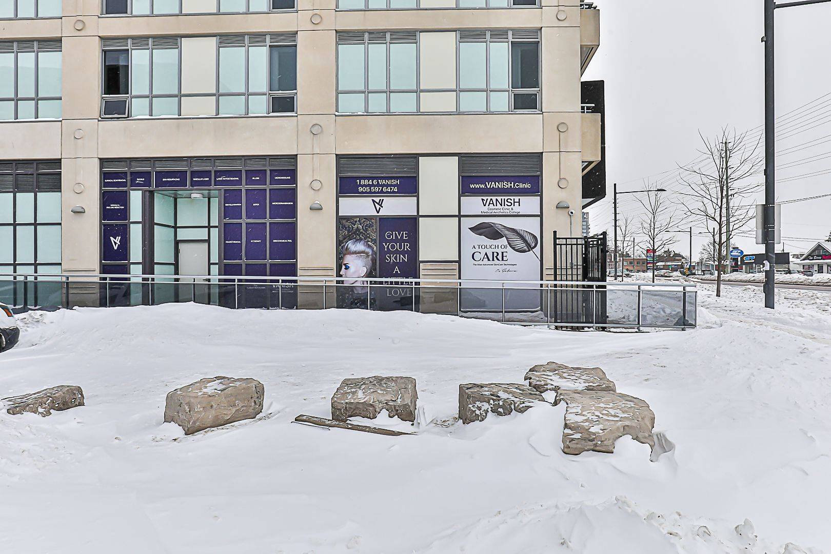 Richmond Hill, ON L4C 1H9,9201 Yonge ST #LEVEL 1, UNIT 1 ( NW-1)