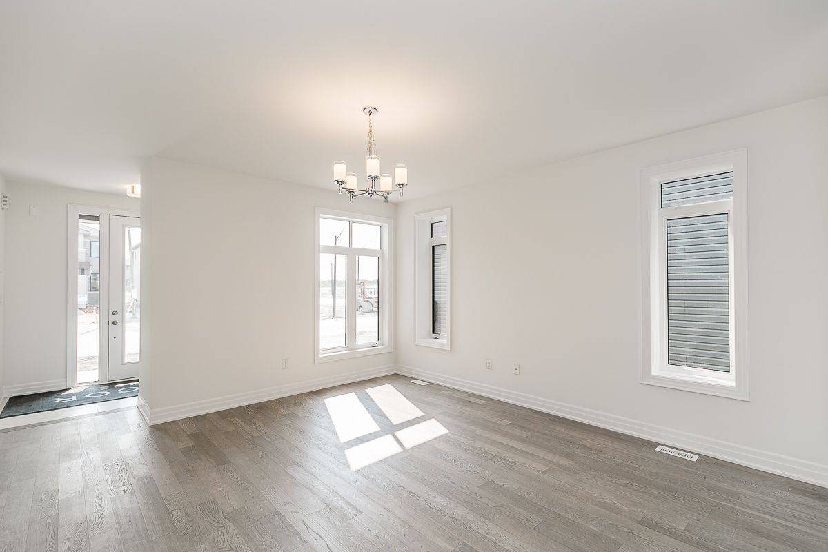 Wasaga Beach, ON L9Z 0N4,3 ROSANNE CIR