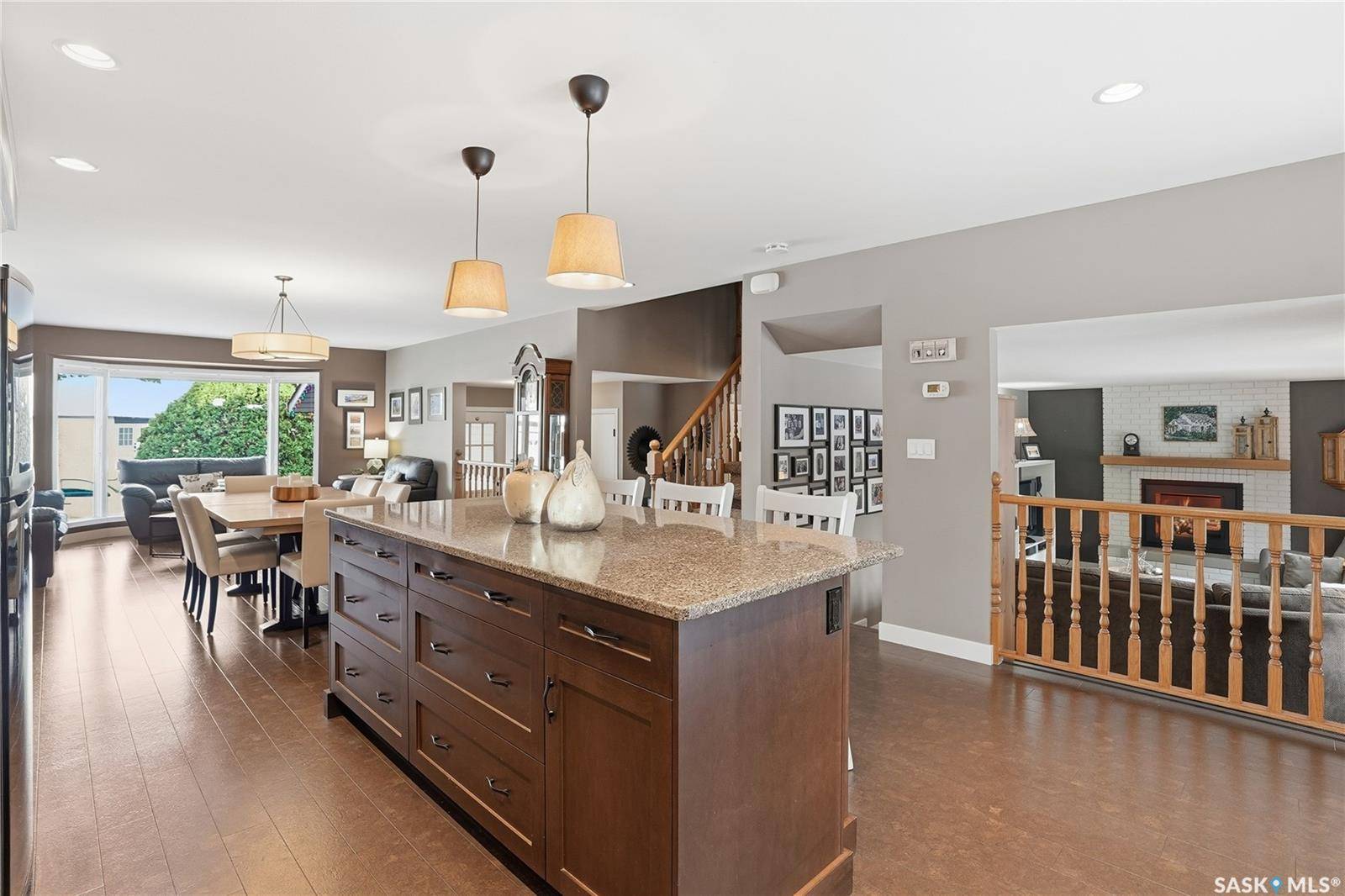 Saskatoon, SK S7J 4J1,250 Emerald TERRACE