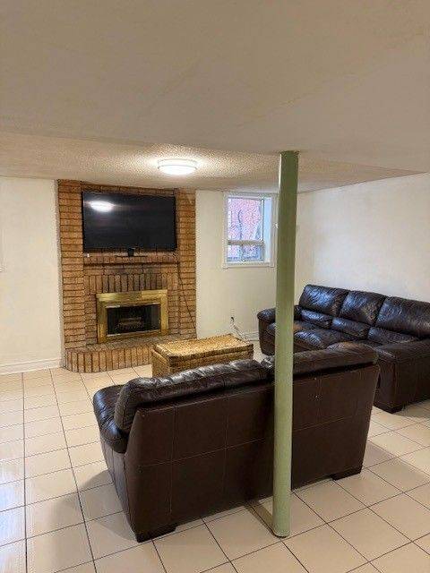 Caledon, ON L7C 2Y2,16459 Airport RD E #Basement