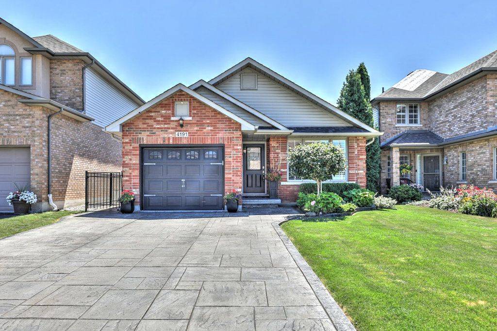 Burlington, ON L7M 4L4,4191 Bianca Forest DR