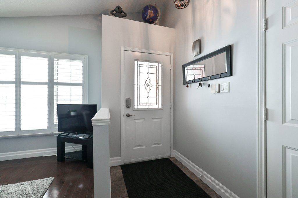 Burlington, ON L7M 4L4,4191 Bianca Forest DR