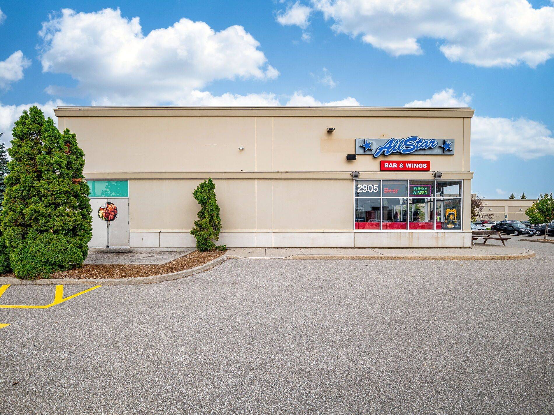 Mississauga, ON L5M 6J3,2905 Eglinton AVE W