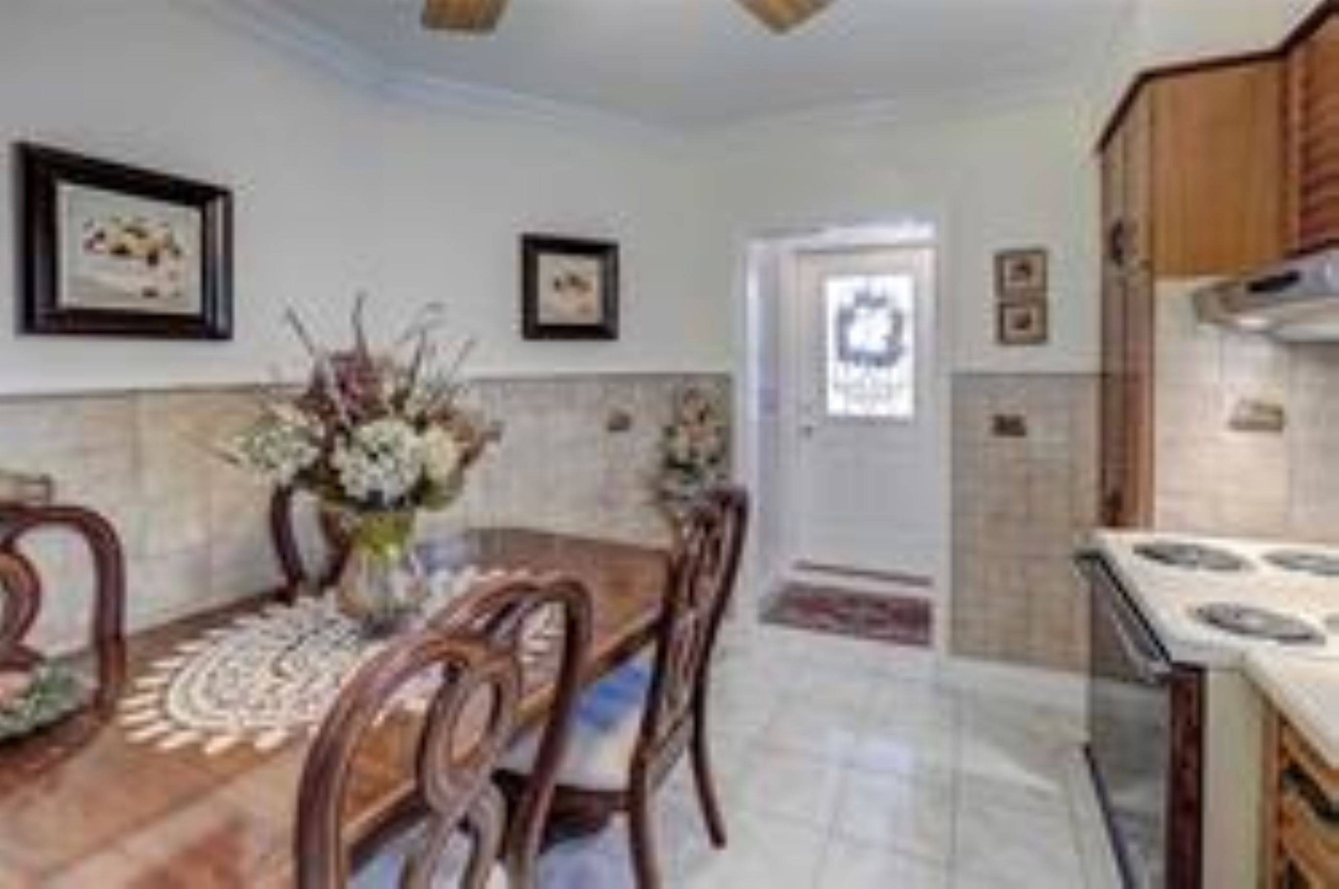 Toronto W03, ON M6N 2T1,149 Lambton AVE