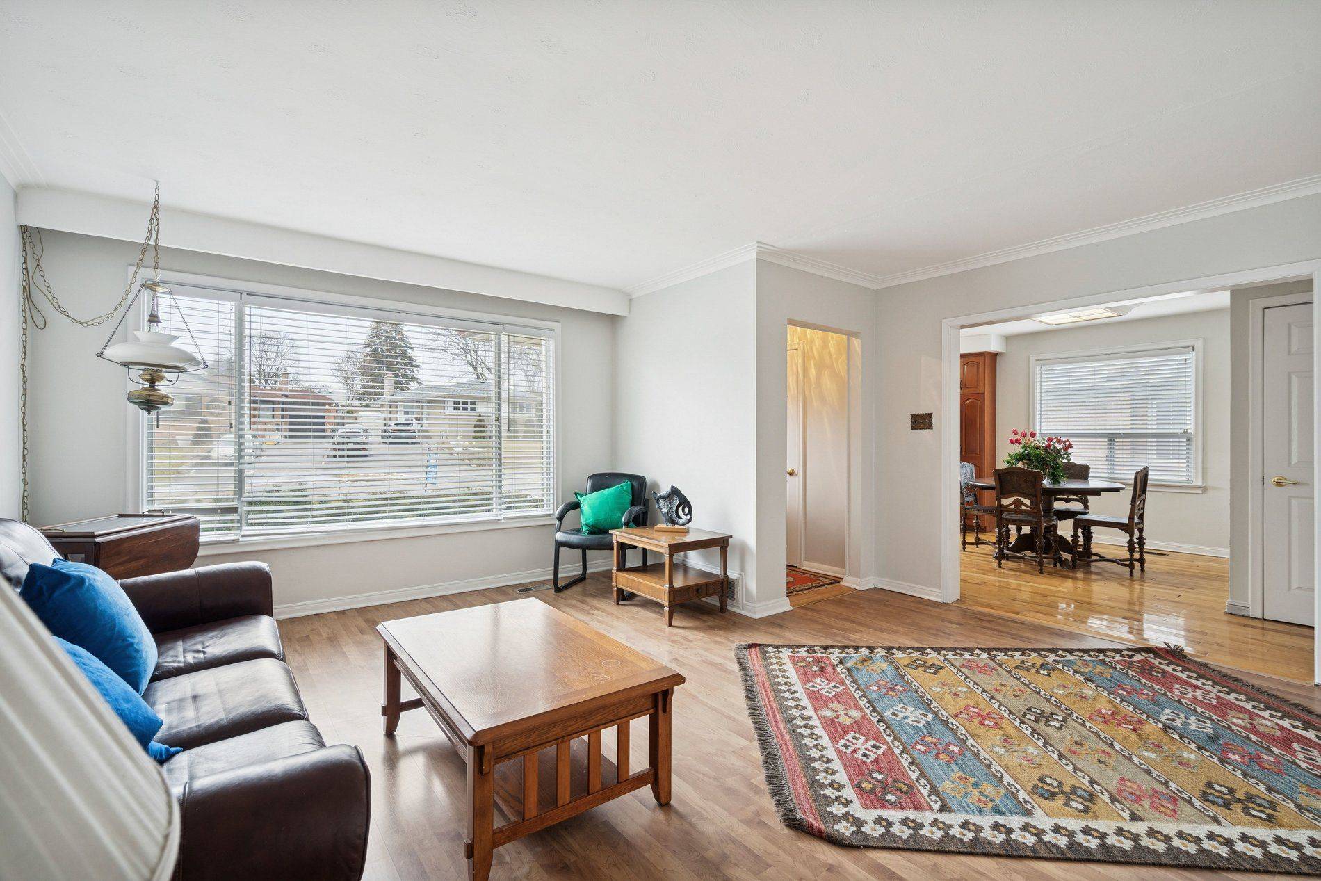 Toronto W10, ON M9W 3B9,123 Jeffcoat DR