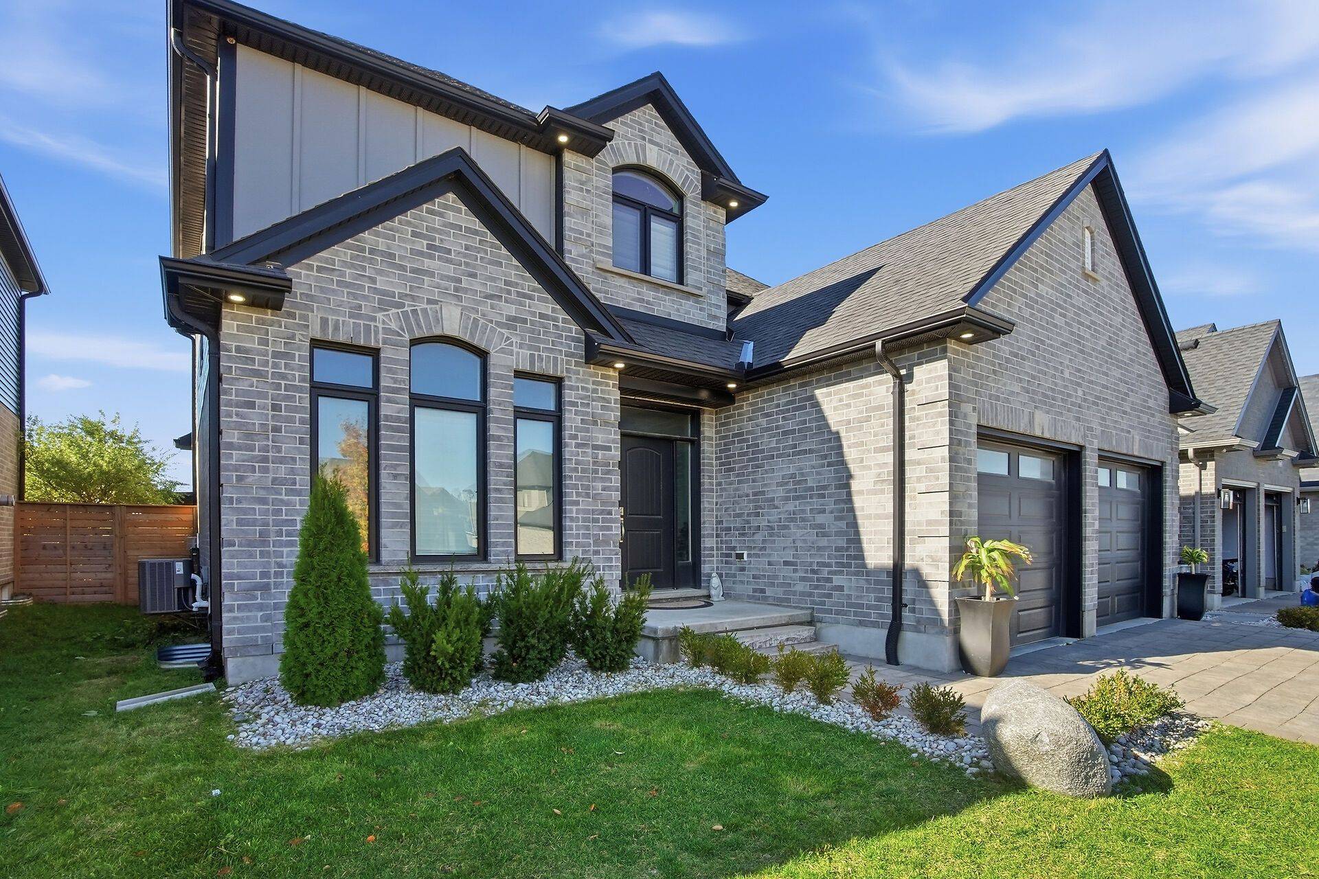 Middlesex Centre, ON N0M 2A0,89 Timberwalk TRL