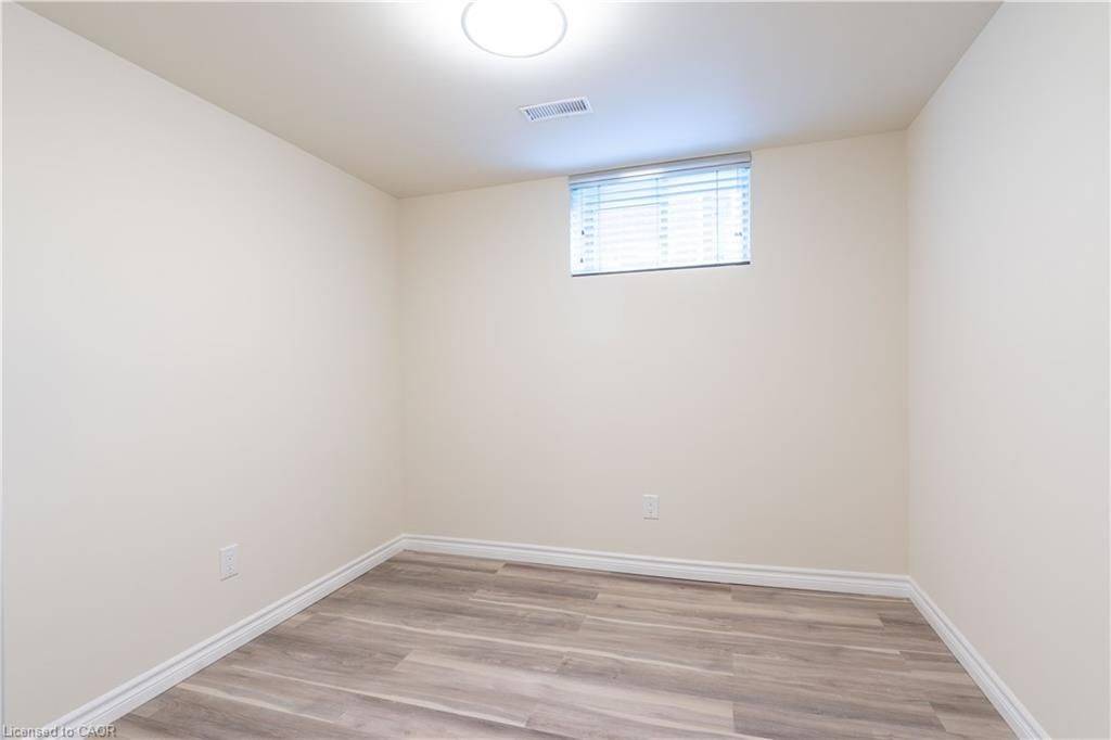 Hamilton, ON L8S 2M6,73 Ofield RD #2