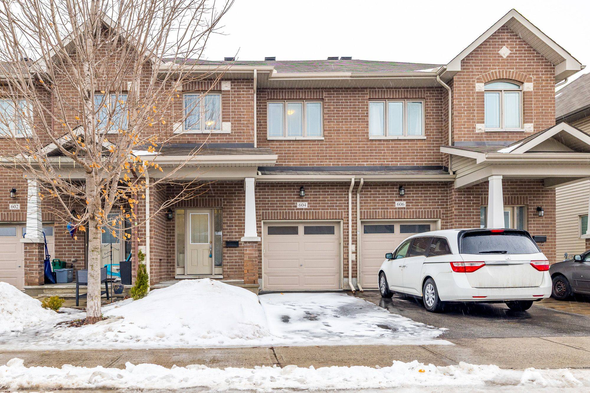 Barrhaven, ON K2J 4X1,604 Via Campanale AVE