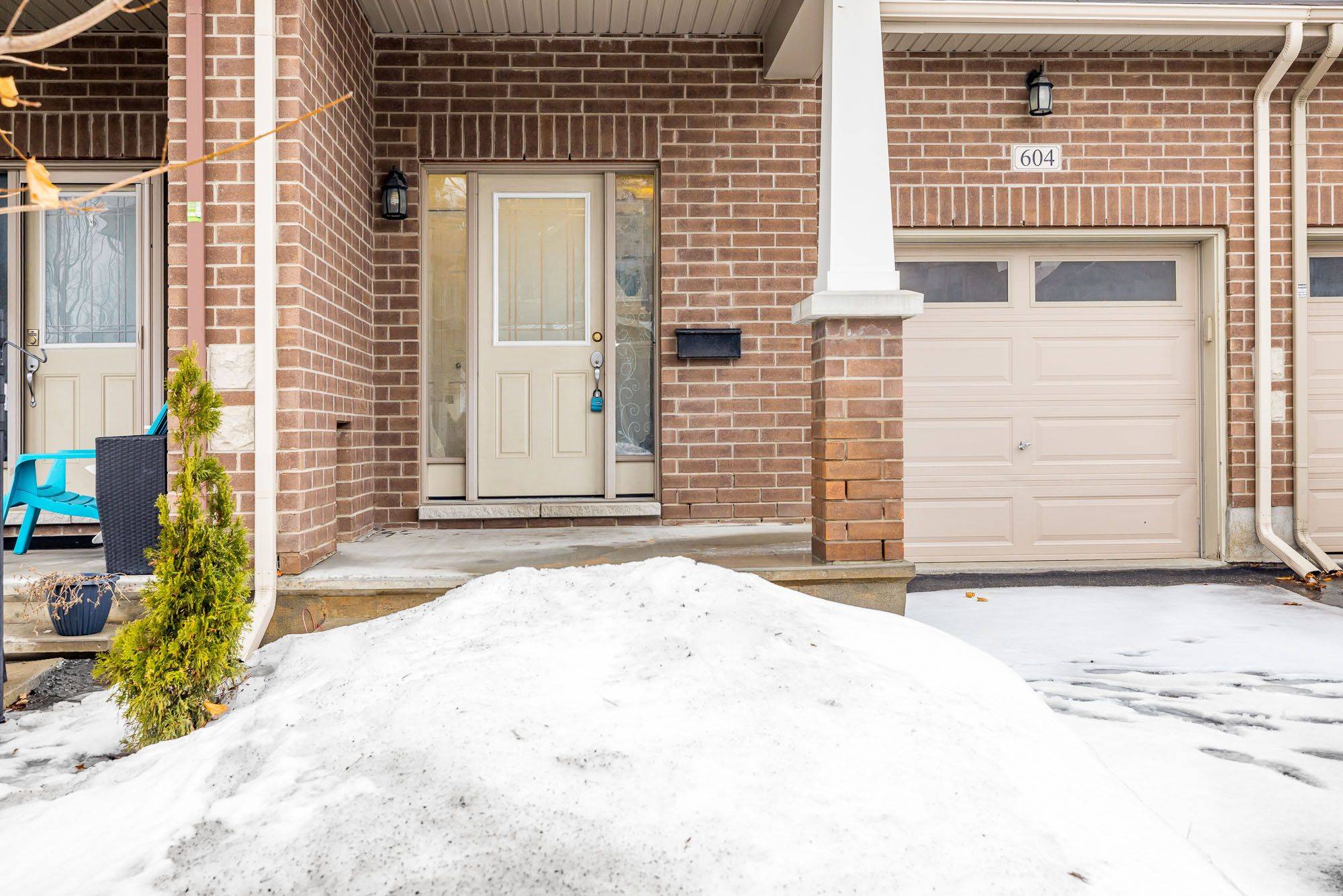 Barrhaven, ON K2J 4X1,604 Via Campanale AVE