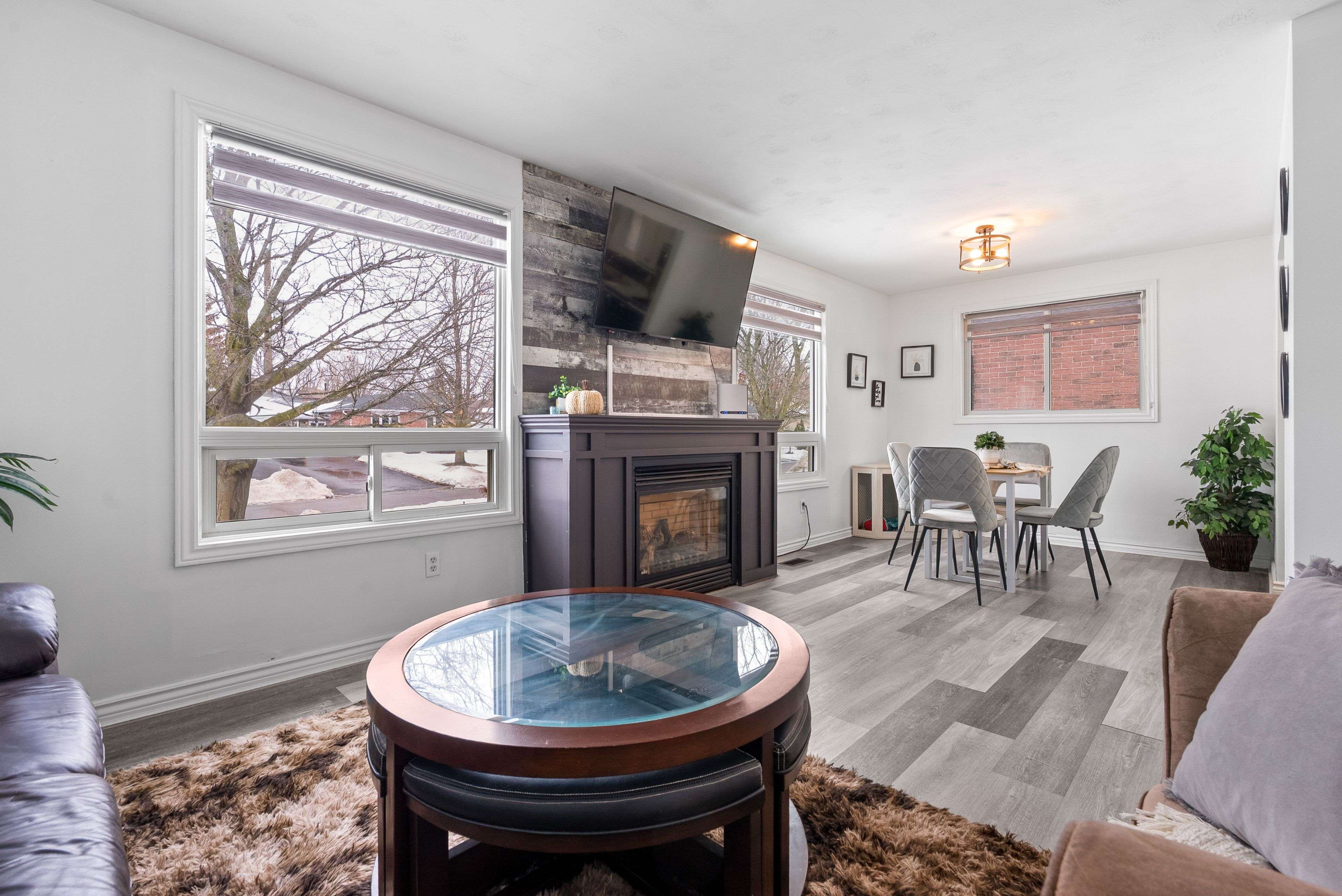 Kawartha Lakes, ON K9V 5J3,7 Birch CT