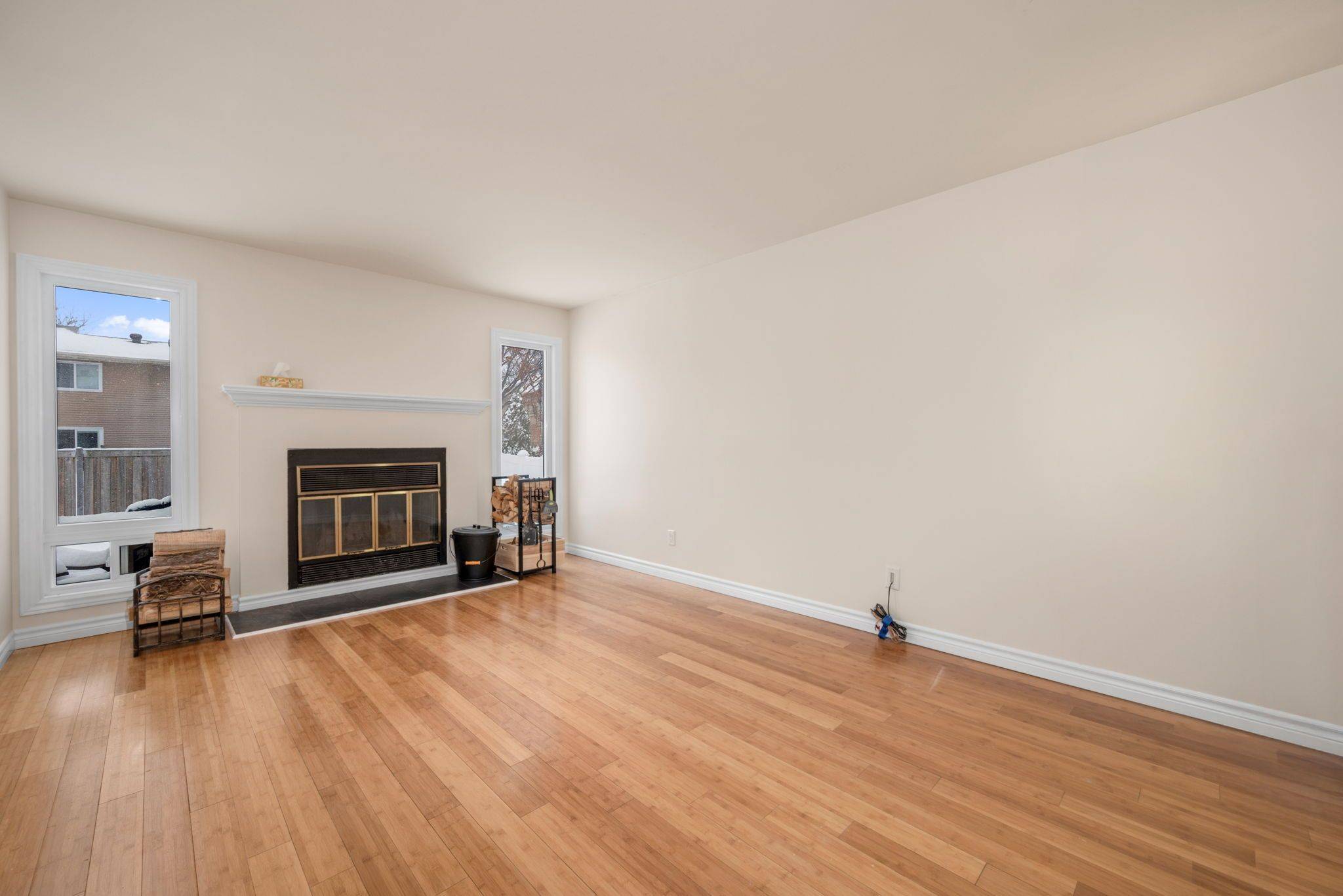 Barrhaven, ON K2J 2X3,1 Stradwick AVE