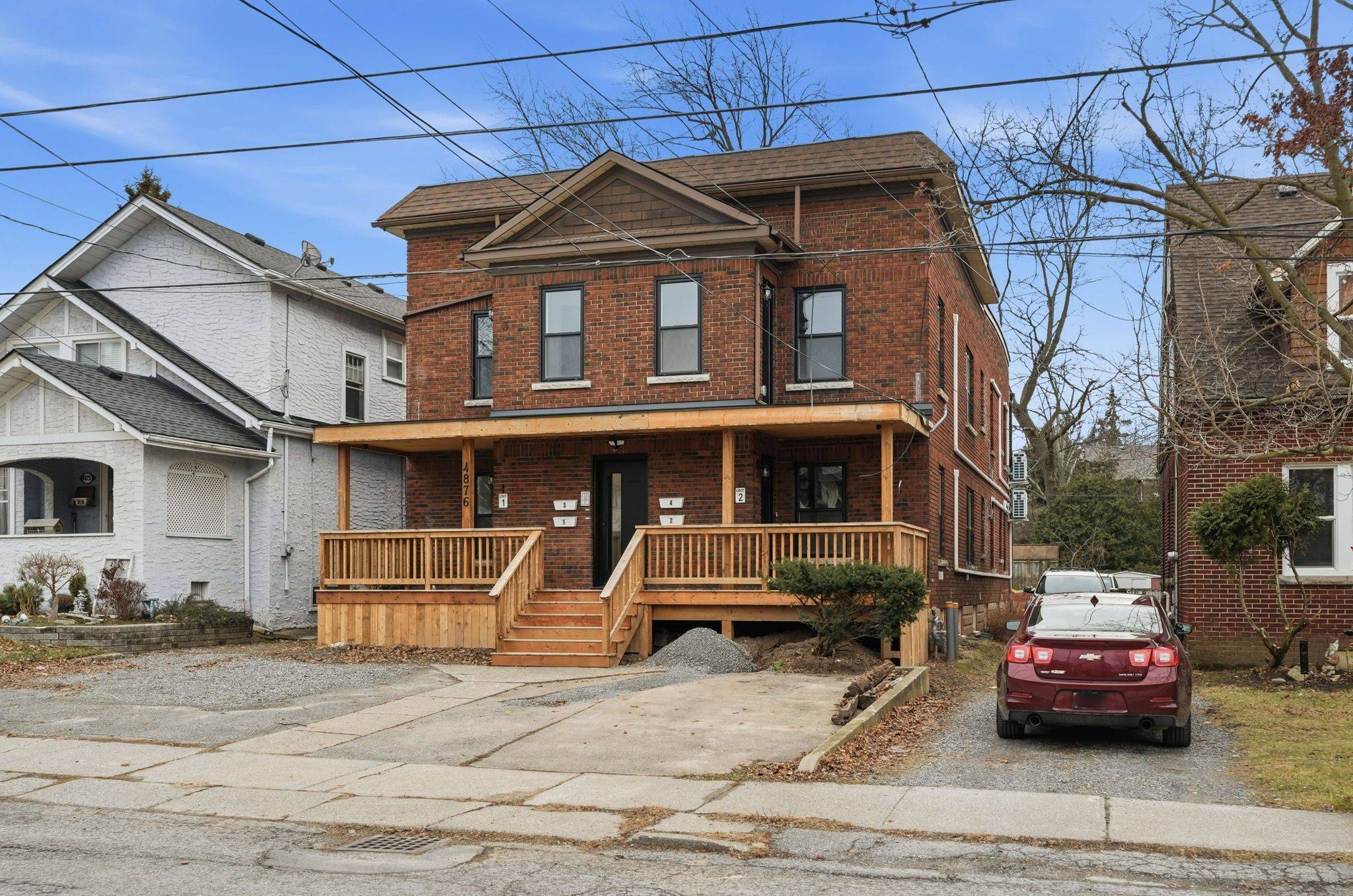 Niagara Falls, ON L2E 1V9,4876 Simcoe ST #4