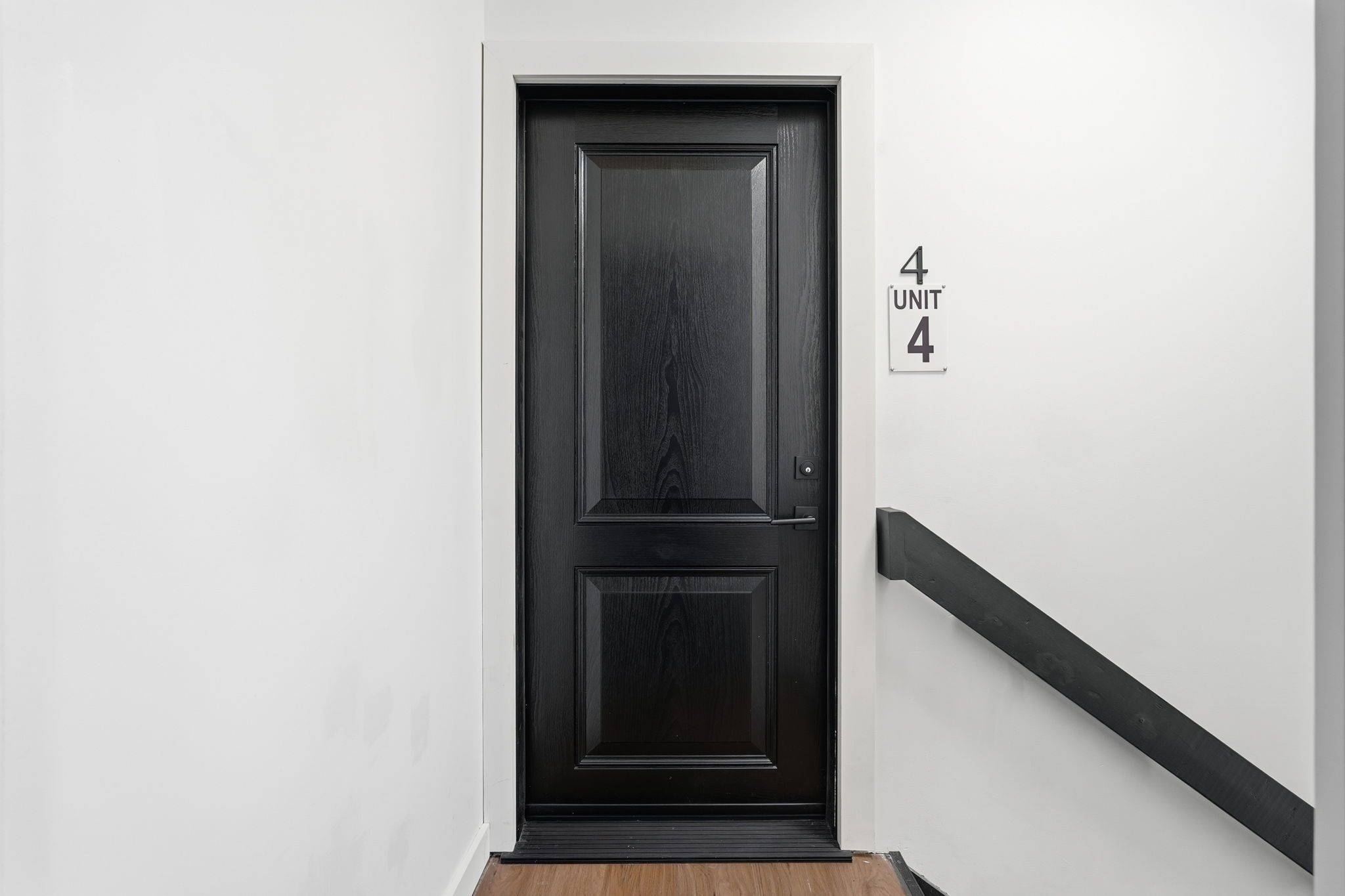 Niagara Falls, ON L2E 1V9,4876 Simcoe ST #4