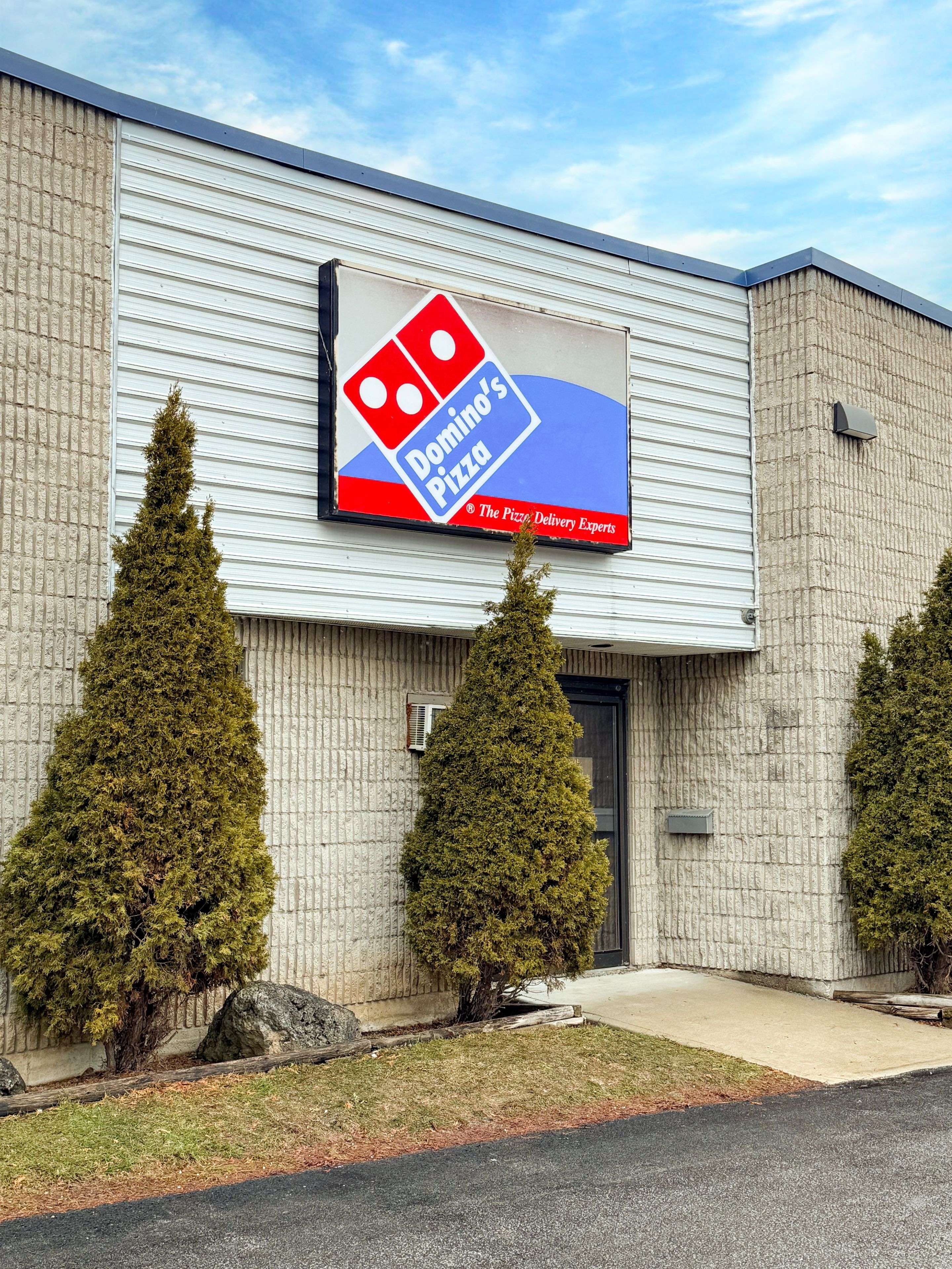 London North, ON N6H 5L6,1565 North Routledge PARK #3