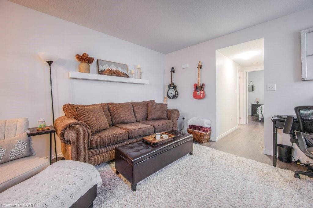 Kitchener, ON N2R 0J5,388 Old Huron RD #D