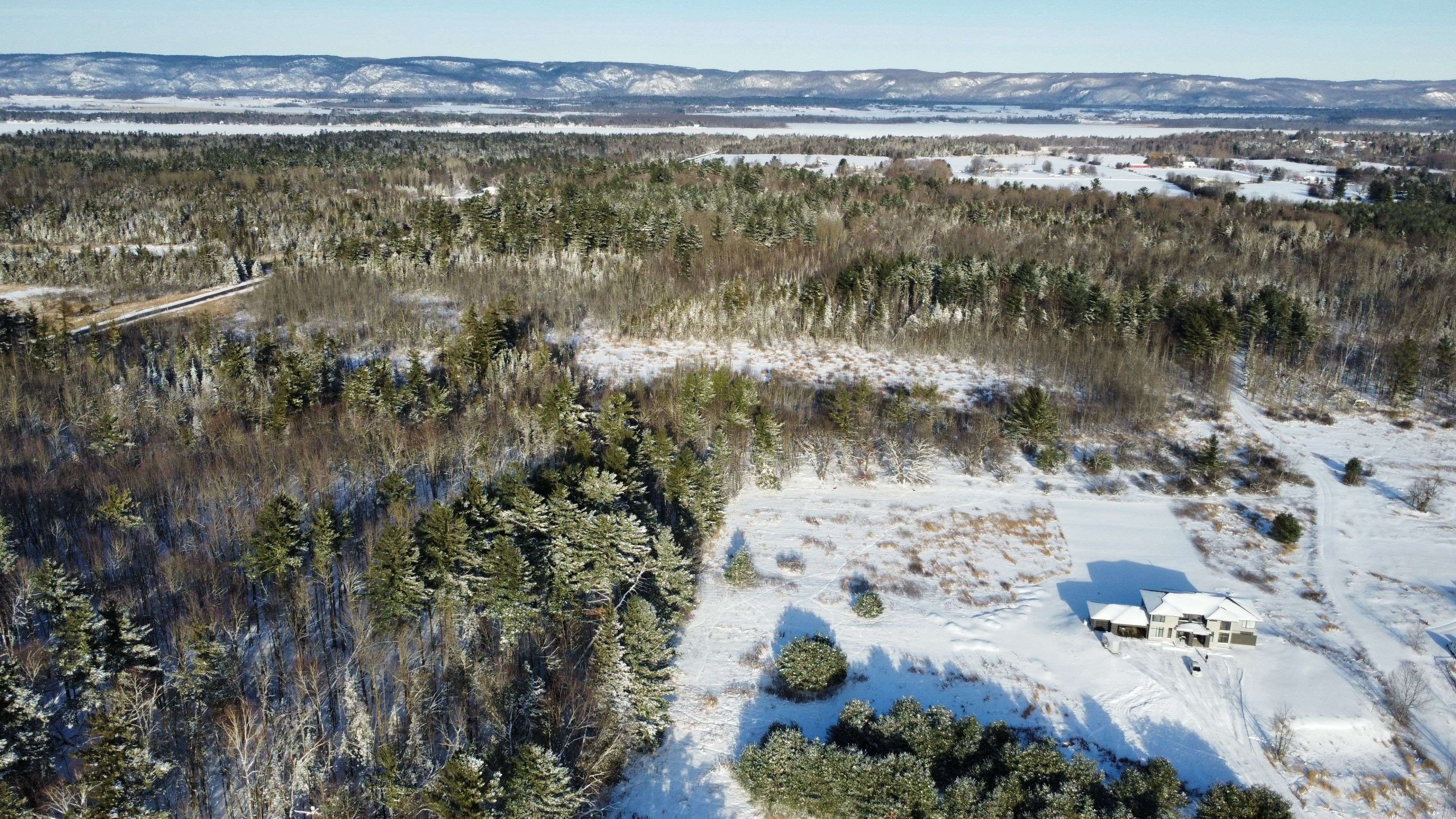 Constance Bay - Dunrobin - Kilmaurs - Woodlawn, ON K0A 1T0,3240 Greenland RD