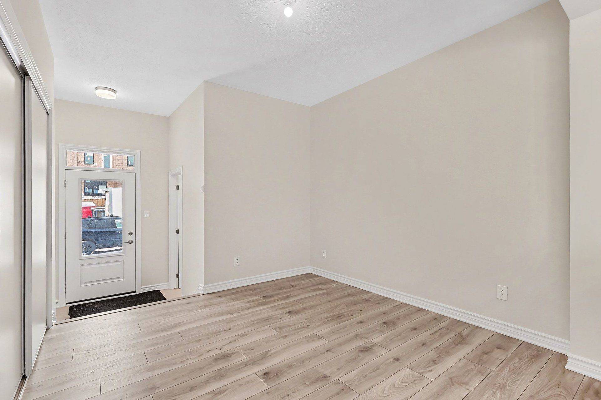 Orleans - Cumberland And Area, ON K4A 5T5,404 Broadcast AVE