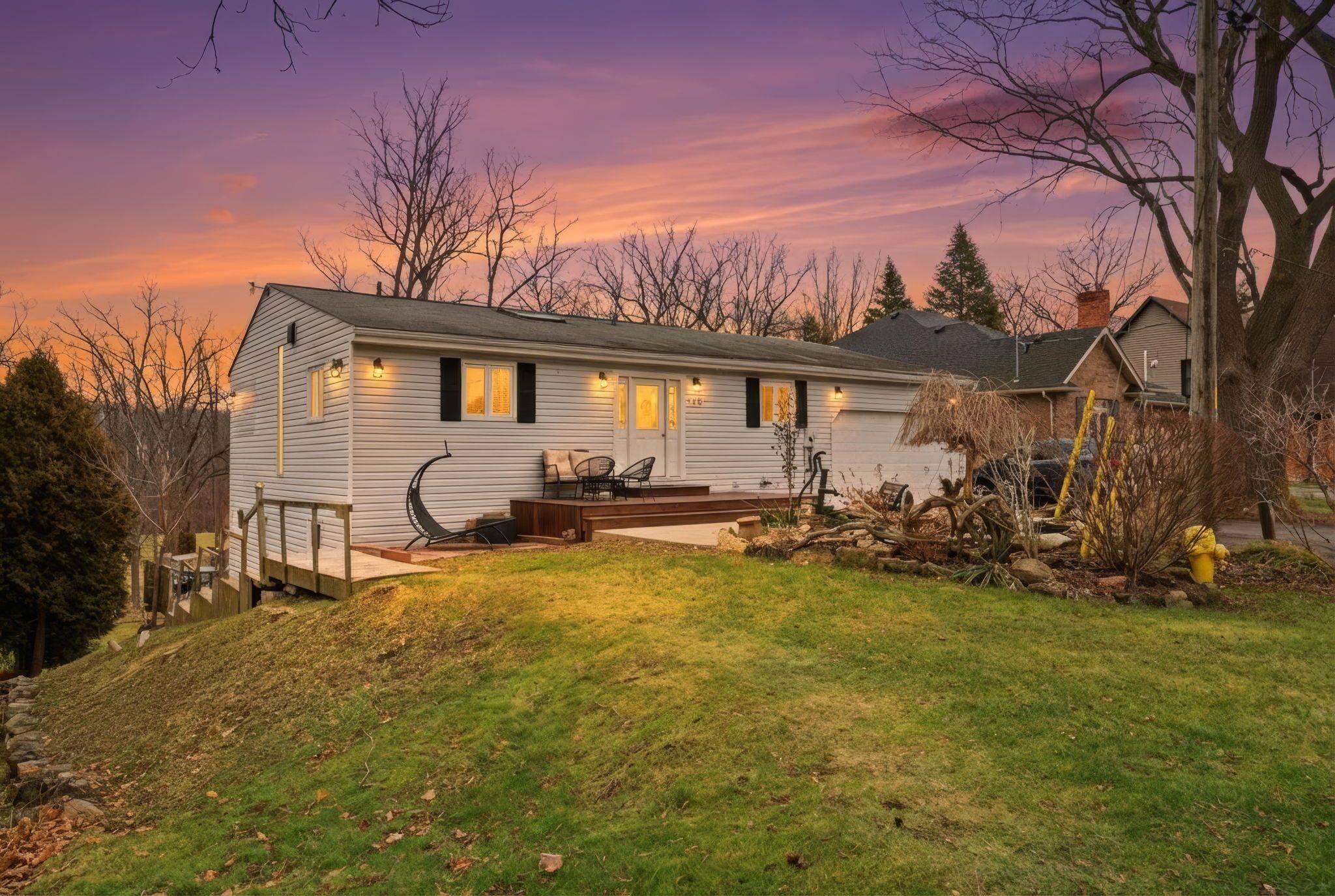 Haldimand, ON N3W 1E4,430 Winniett ST