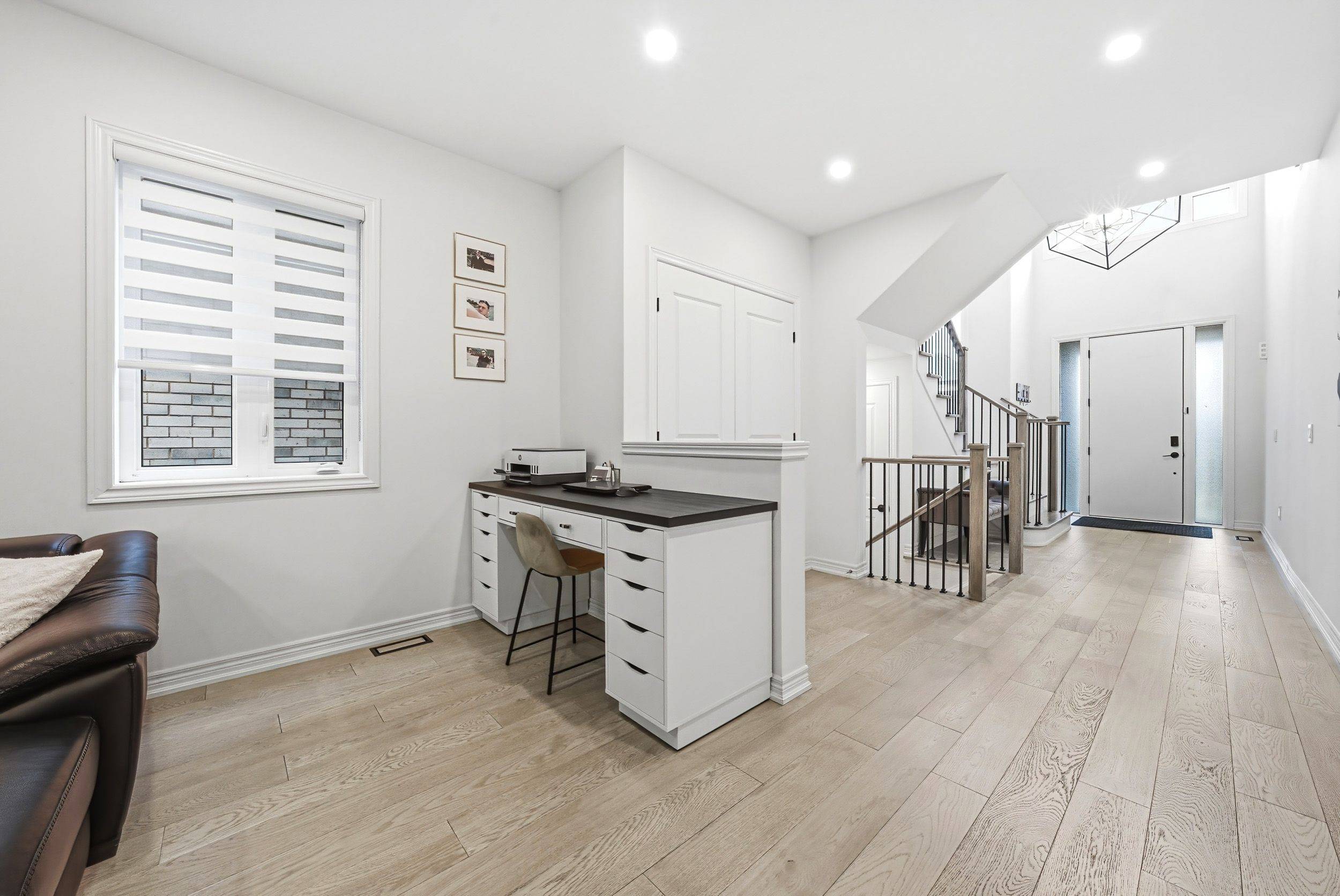 Hamilton, ON L9K 0H8,90 Robertson RD